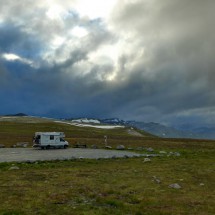 Our marvelous free campsite on the northwestern foot of Belgjinose